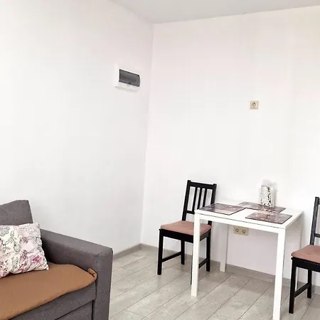 别墅 Lola Seaview Guest House. уютный домик в варне *