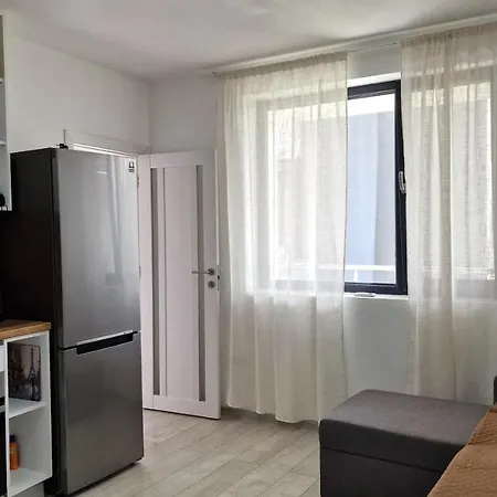 빌라 Lola Seaview Guest House. уютный домик в варне