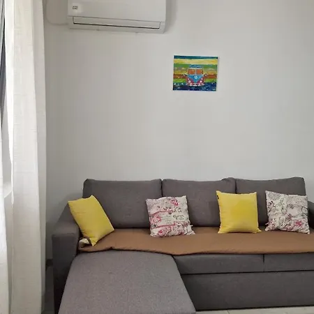 Lola Seaview Guest House. уютный домик в варне * 바르나