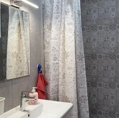 Lola Seaview Guest House. уютный домик в варне 瓦爾納