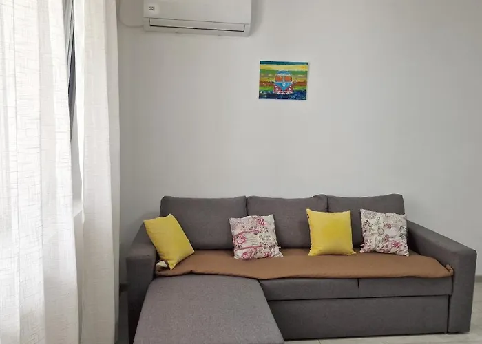 Lola Seaview Guest House. уютный домик в варне * 바르나