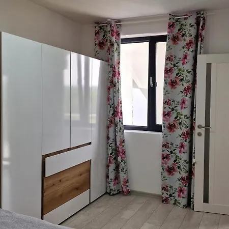 Lola Seaview Guest House. уютный домик в варне فيلة *