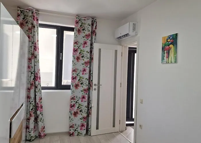 Lola Seaview Guest House. уютный домик в варне Varna